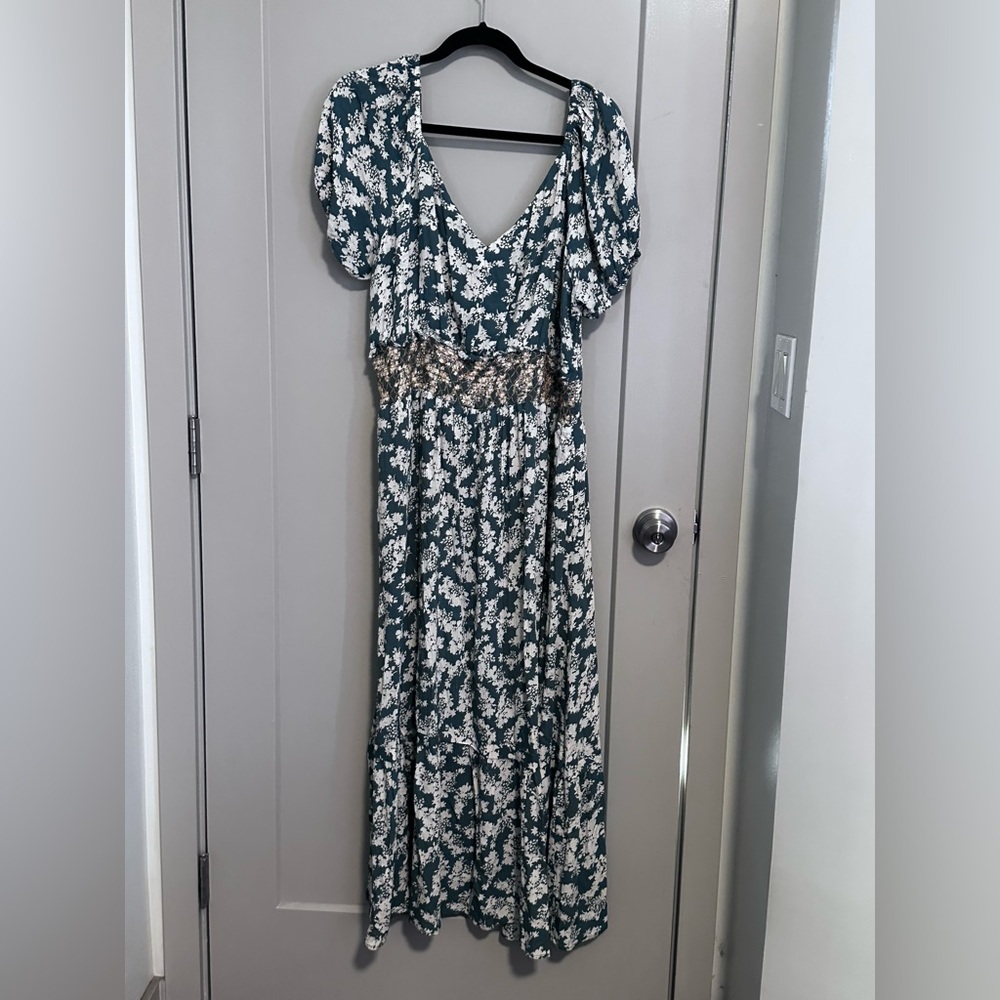 *Floral Green Maxi Dress